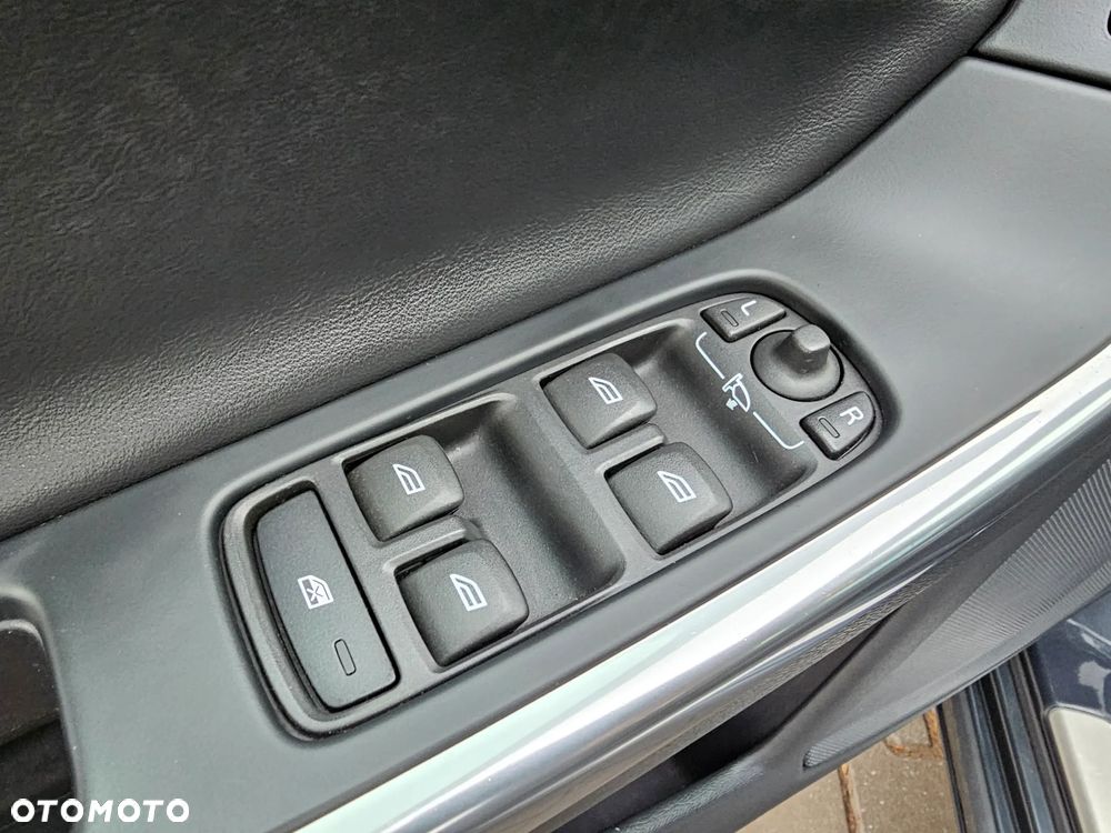 Volvo V60 D3 Geartronic RDesign - 28