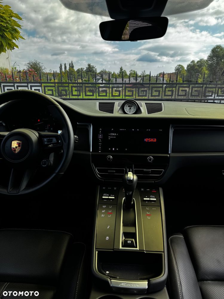 Porsche Macan T - 5
