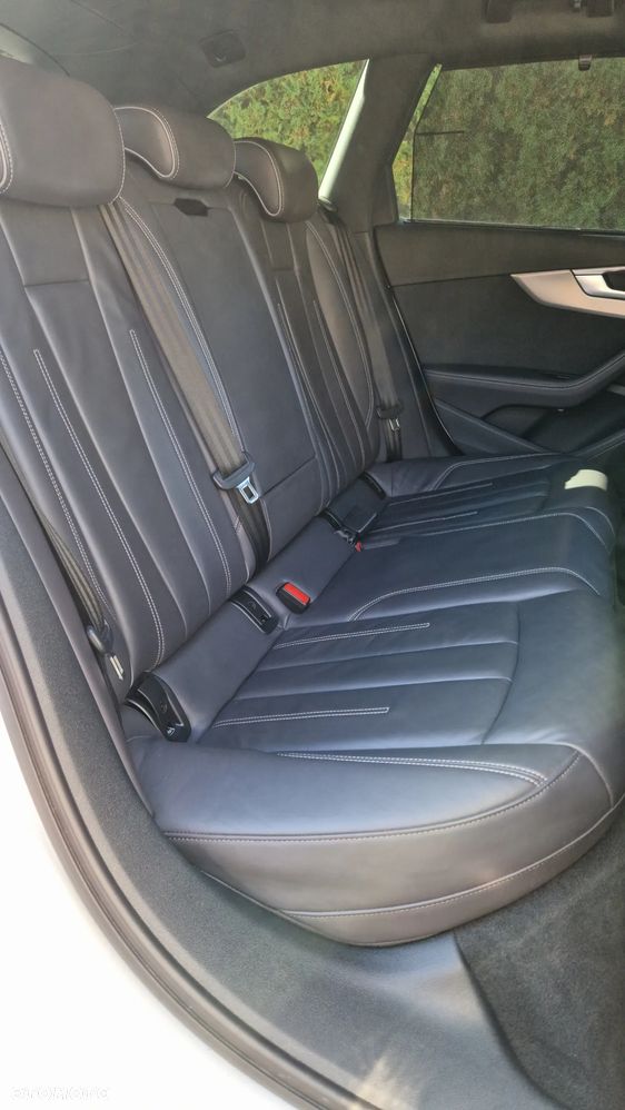 Audi A4 Avant 45 TFSI quattro S tronic - 18