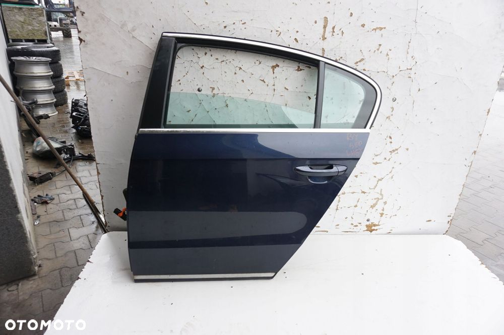DRZWI LEWY TYŁ VOLKSWAGEN PASSAT B7 SEDAN LH5X - 1