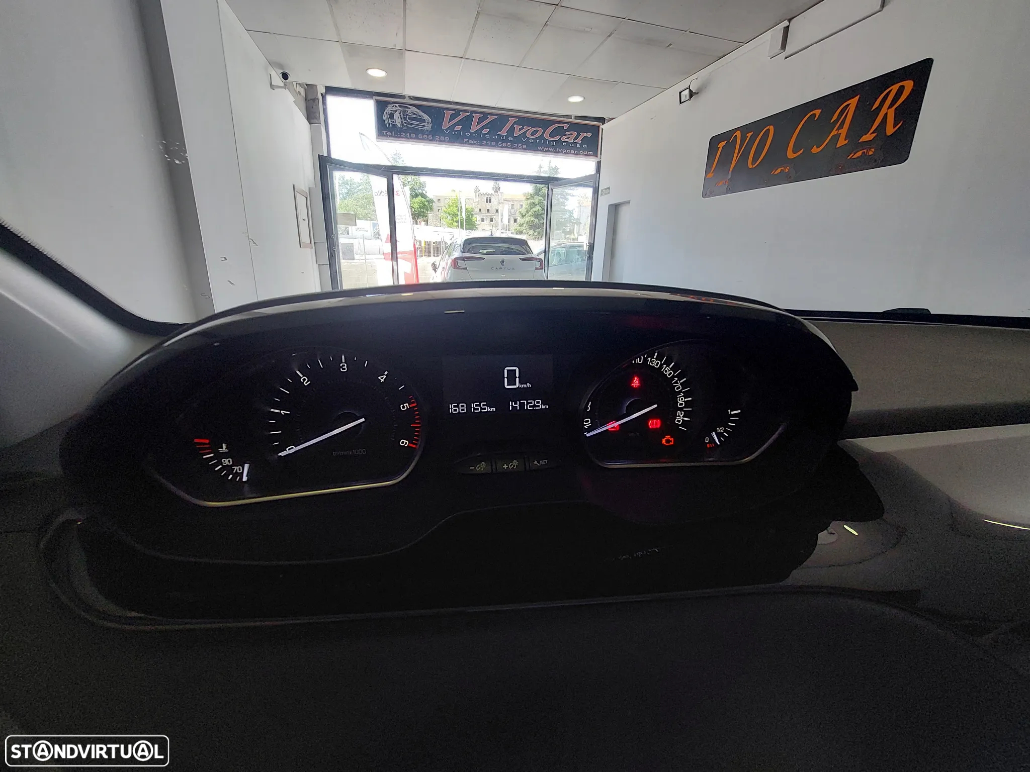 Peugeot 208 Blue-HDi 100 Stop&Start Style - 11