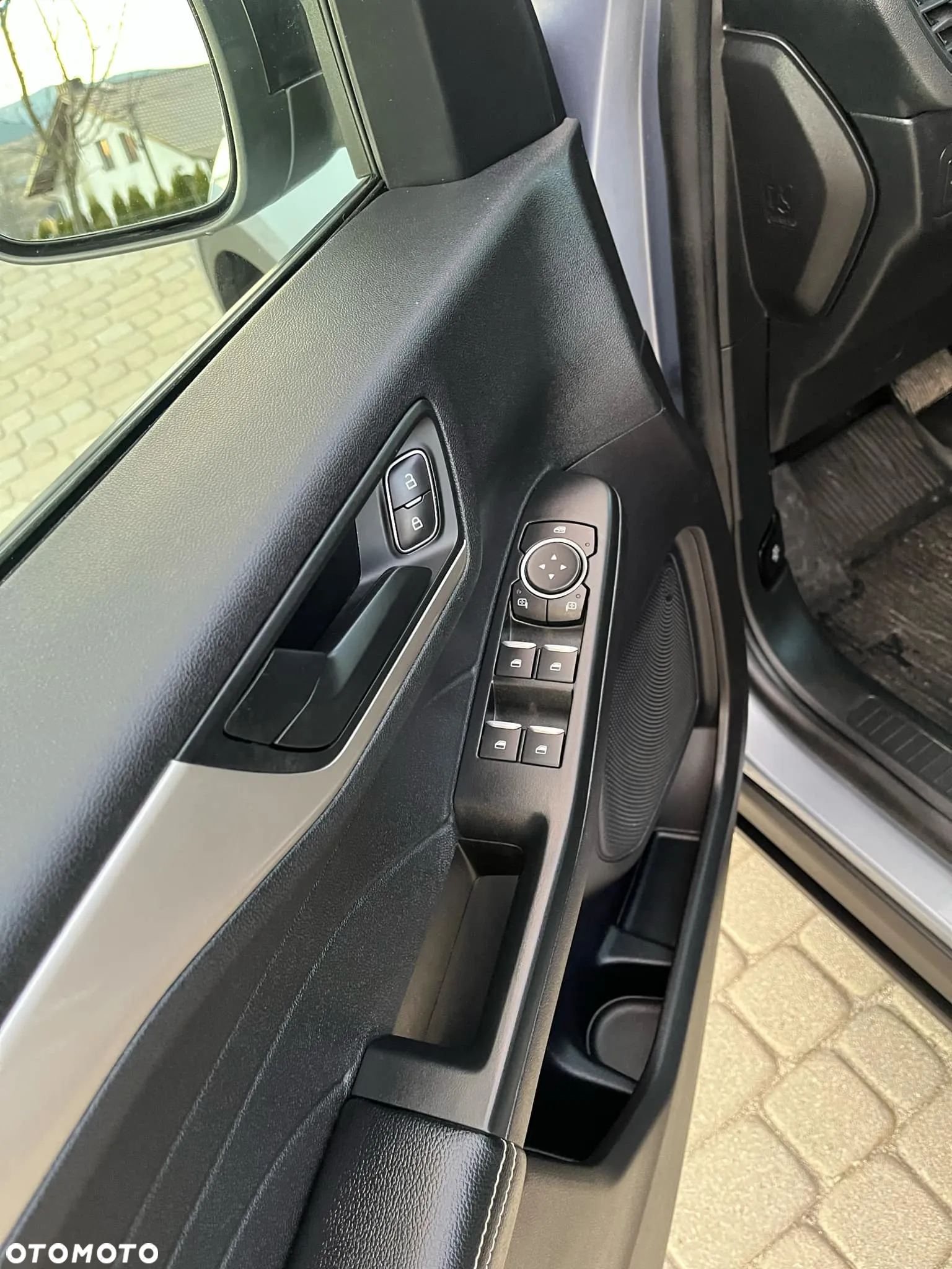 Ford Kuga - 15