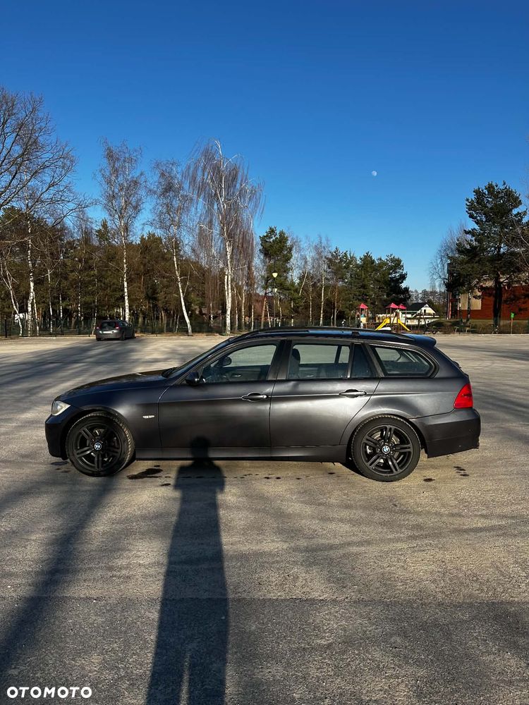 BMW Seria 3 318d - 4