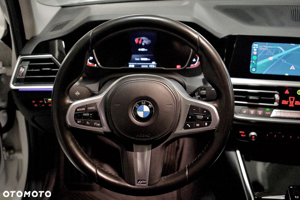 BMW Seria 3 318i Sport Line sport - 22