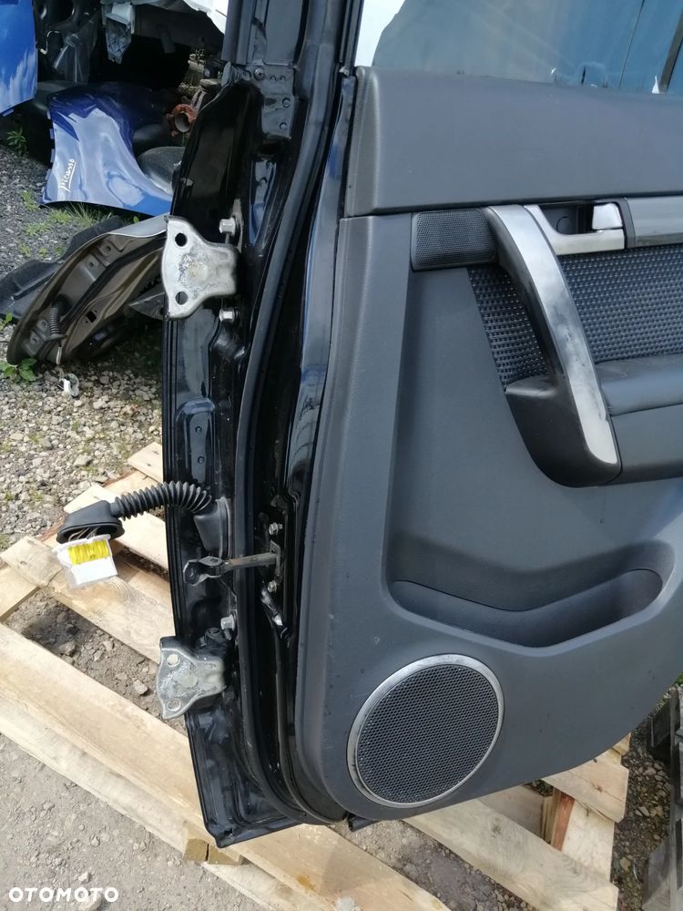 Chevrolet Captiva C100 drzwi kompletne kod lakieru 19U Black Mica bez korozji EU - 32