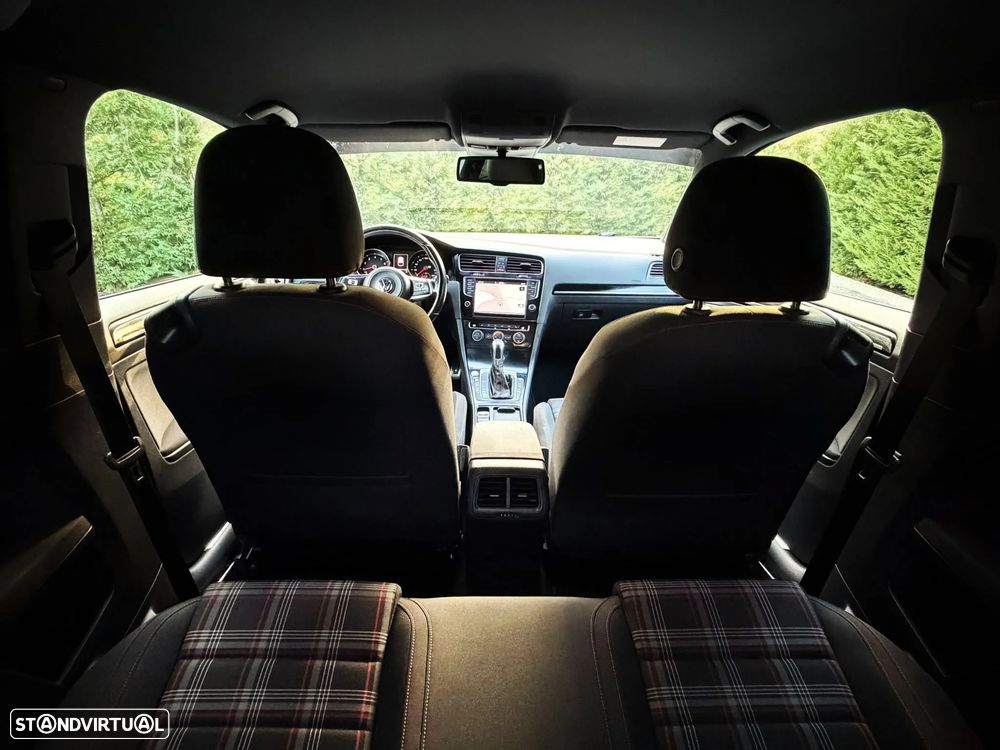 VW Golf GTI Performance BlueMotion DSG - 18