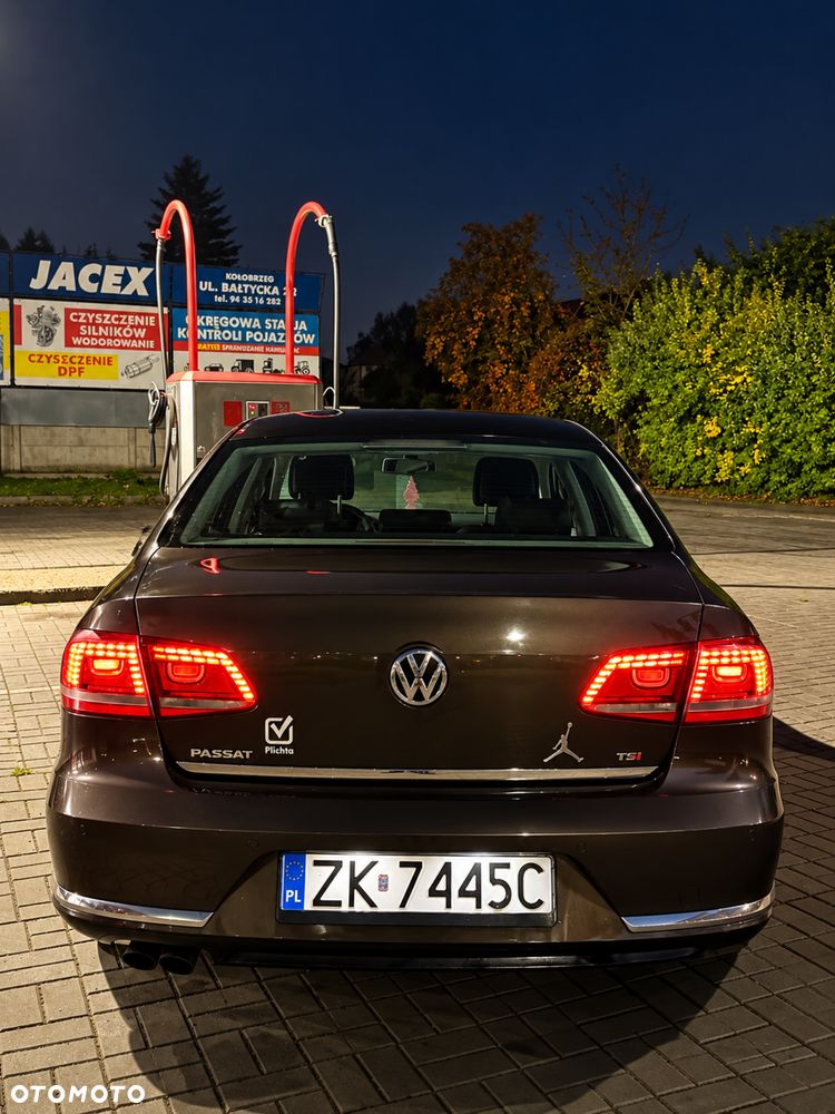 Volkswagen Passat - 3