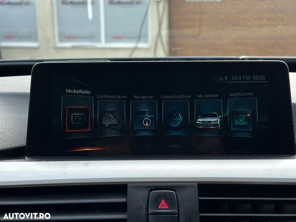 BMW Seria 3 325d Aut. Advantage - 21