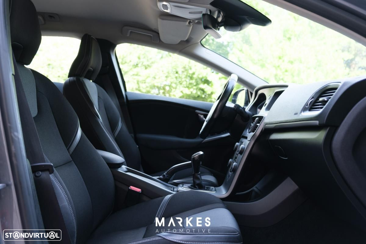 Volvo V40 1.6 D2 Eco Momentum - 12