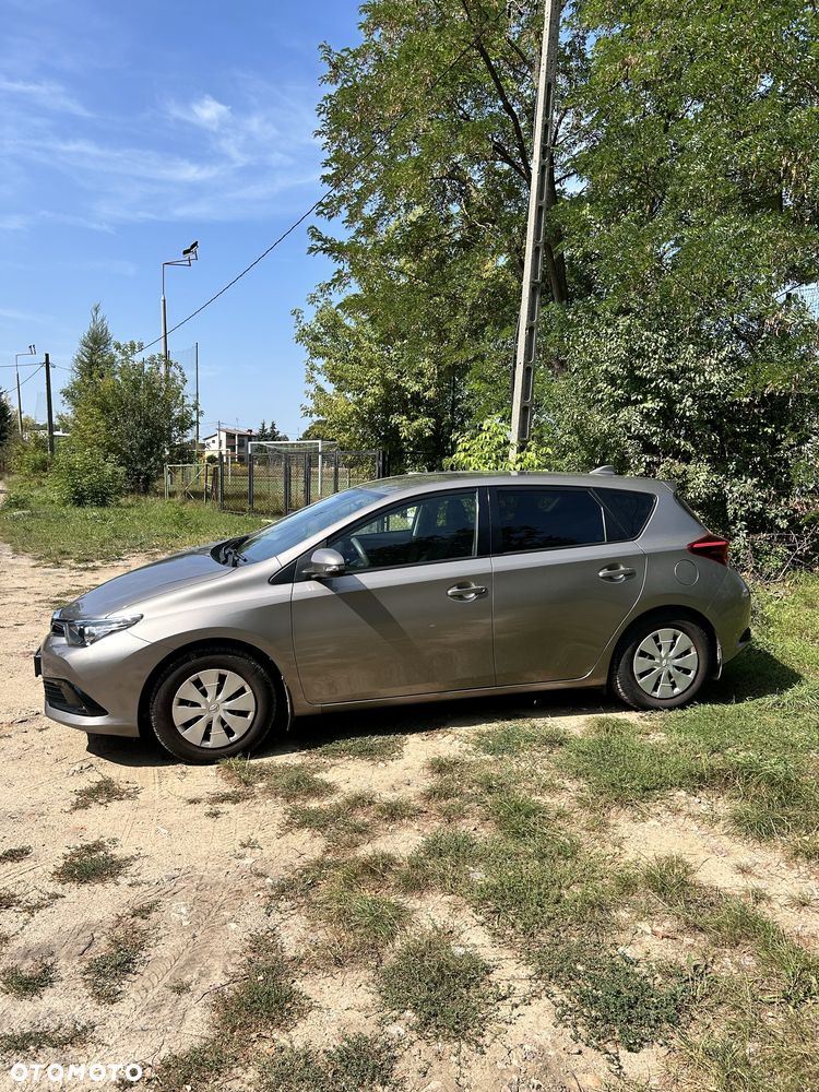 Toyota Auris - 3