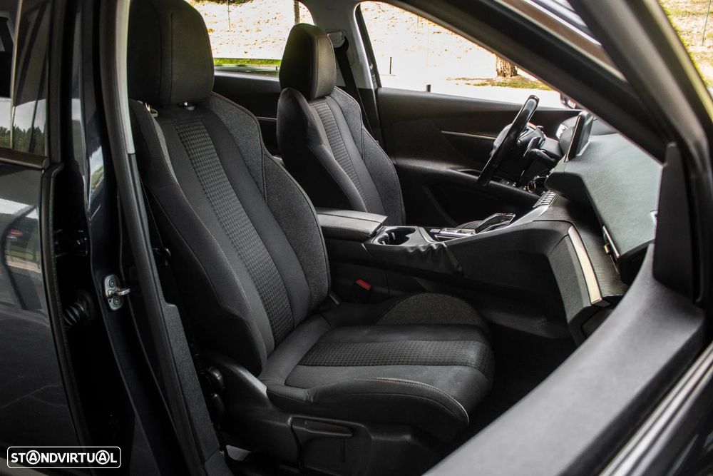 Peugeot 5008 BlueHDI 130 EAT8 Active - 22