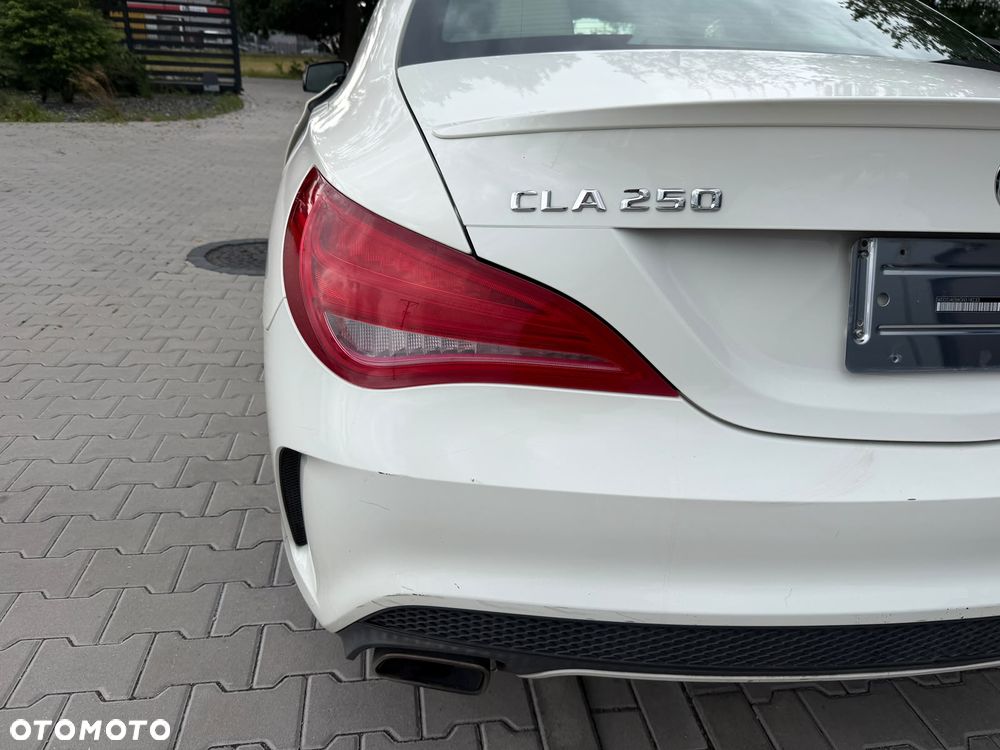 Mercedes-Benz CLA 250 7G-DCT AMG Line - 10