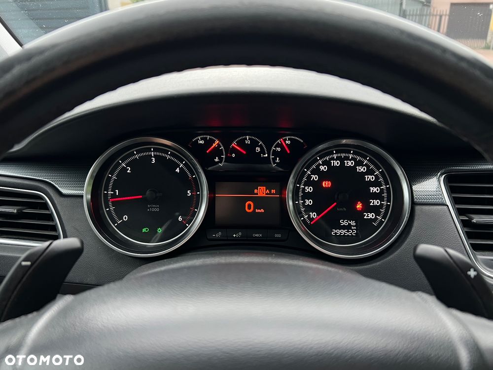 Peugeot 508 1.6 e-HDi Active S&S - 32
