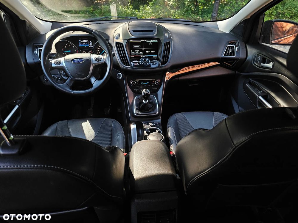 Ford Kuga 2.0 TDCi 4x4 Titanium - 6