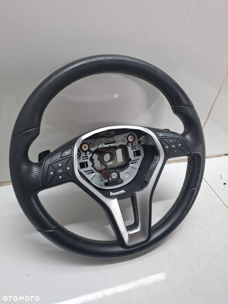 KIEROWNICA MULTIFUNKCYJNA MERCEDES W246 ŁOPATKI SKÓRA ŁADNA - 2