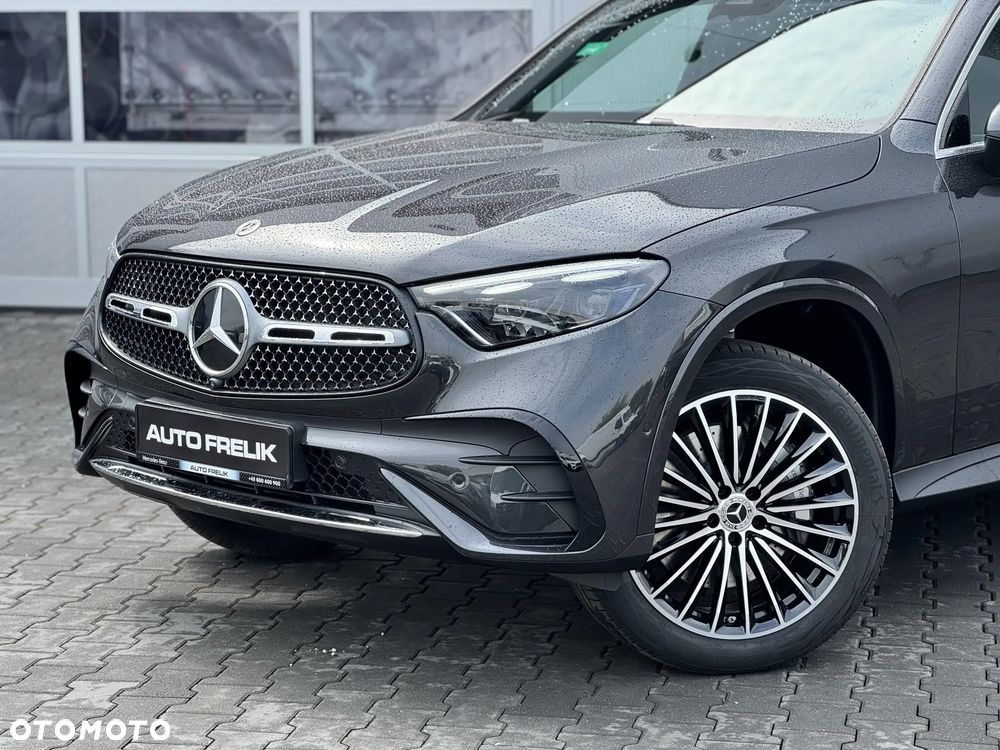Mercedes-Benz GLC 300 e 4-Matic AMG Line - 4