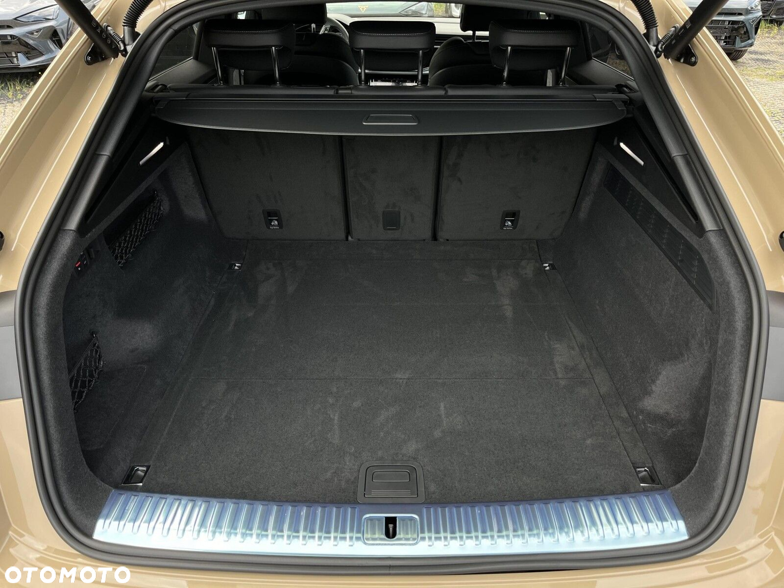 Audi Q8 - 9