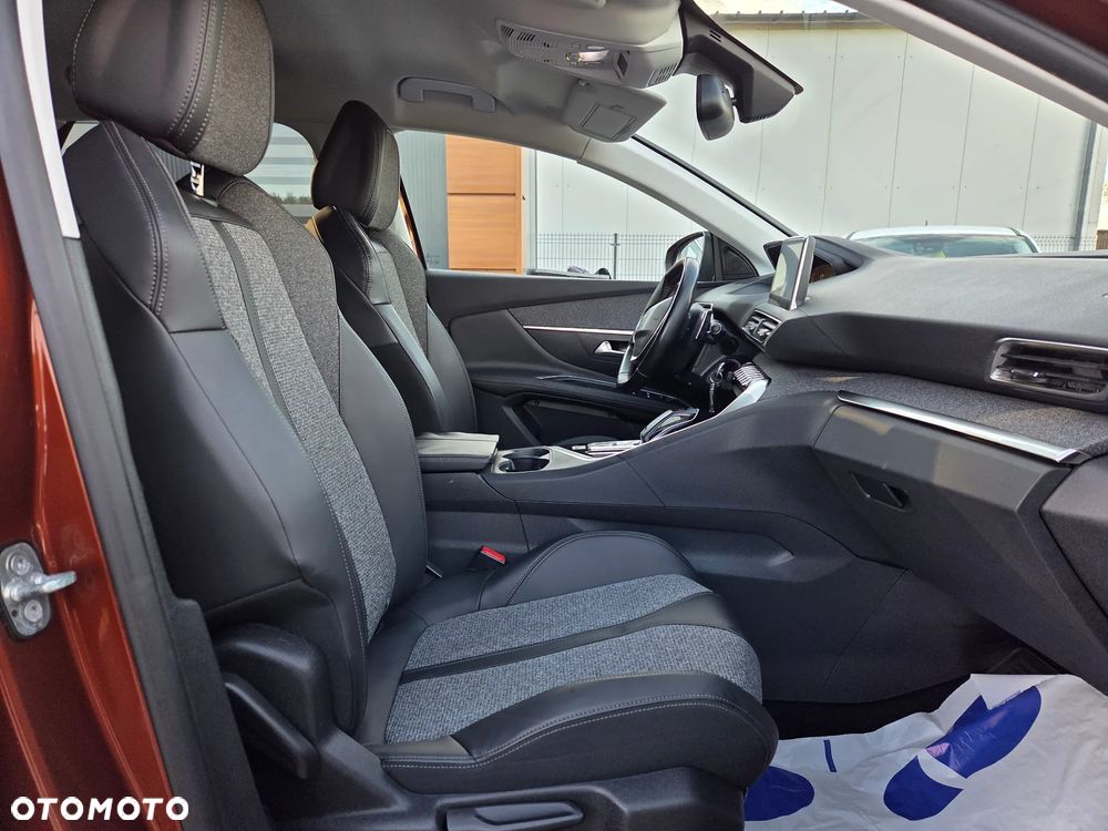 Peugeot 3008 BlueHDi 130 Stop & Start EAT8 Allure Business-Paket - 32