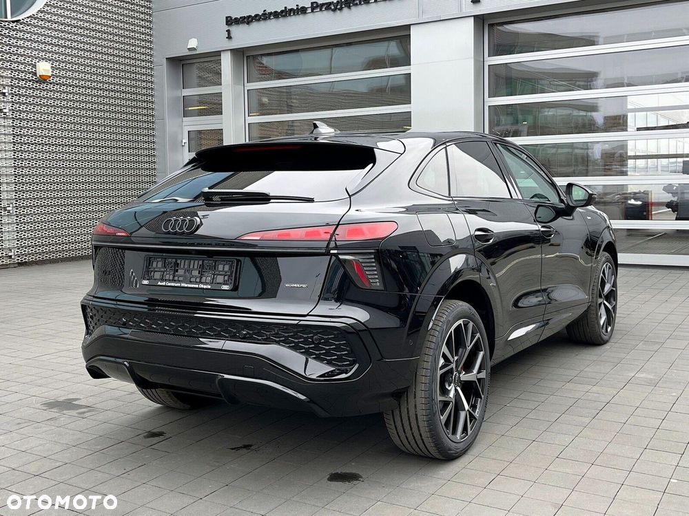 Audi Q3 Sportback - 8