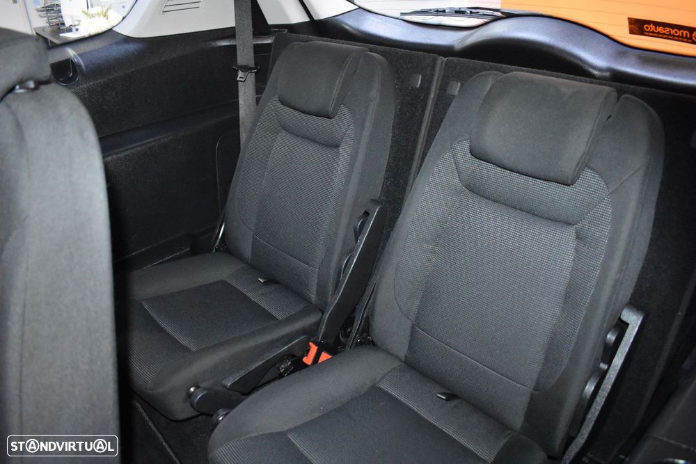 Ford S-Max 2.0 TDCi Trend 7L - 46