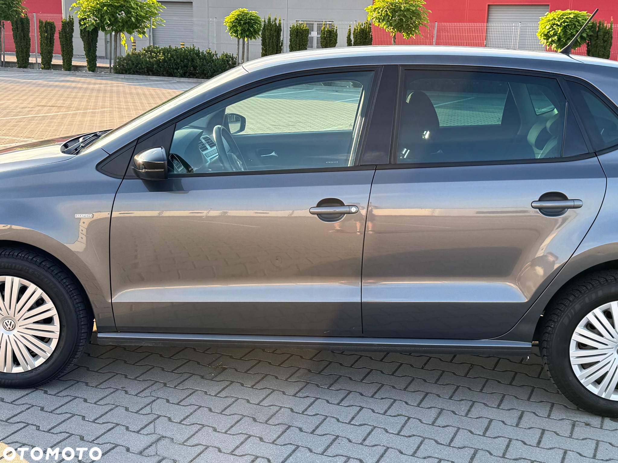 Volkswagen Polo 1.2 TSI MATCH - 16