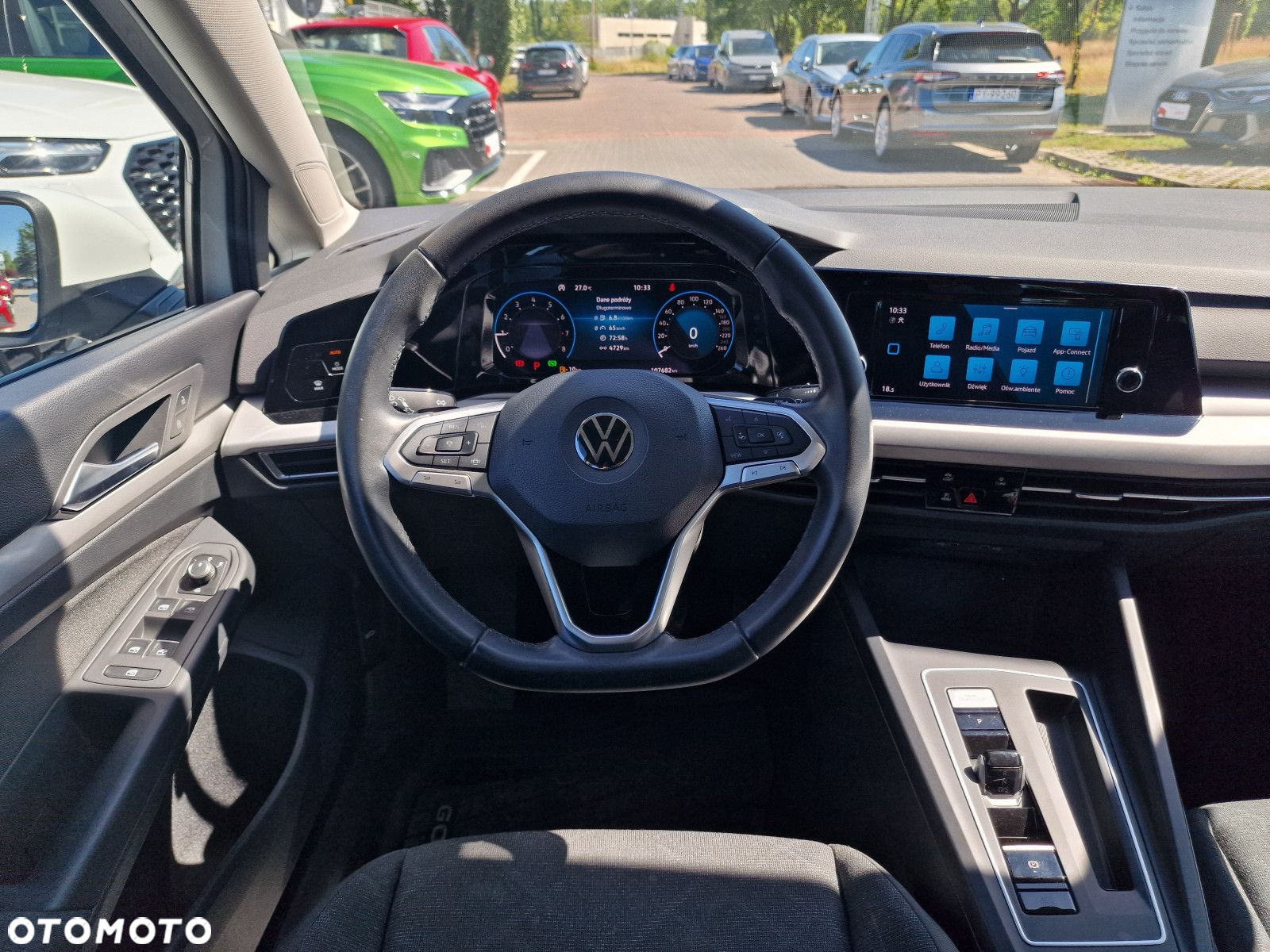 Volkswagen Golf - 18