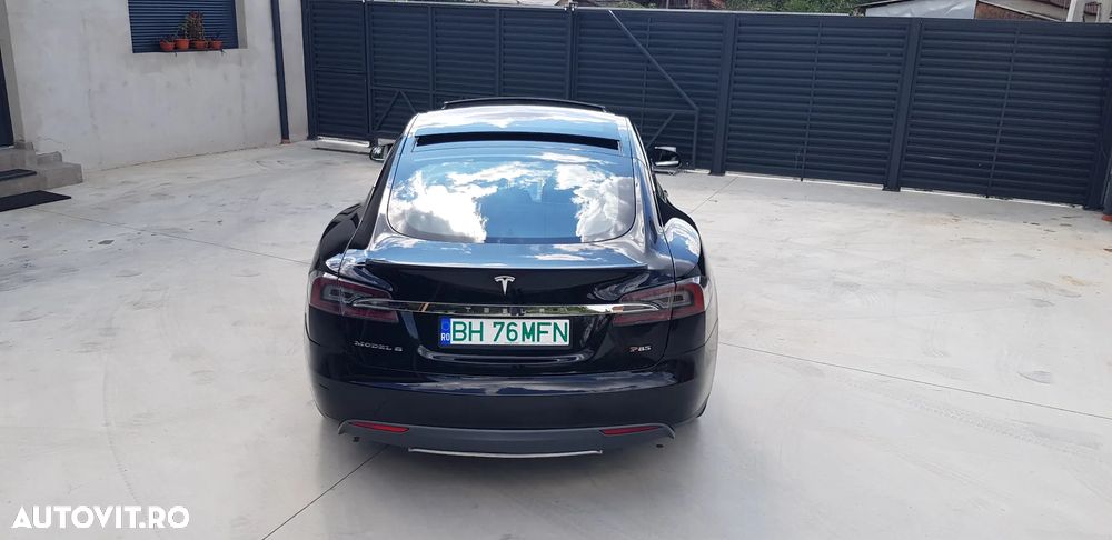 Tesla Model S Performance - 14