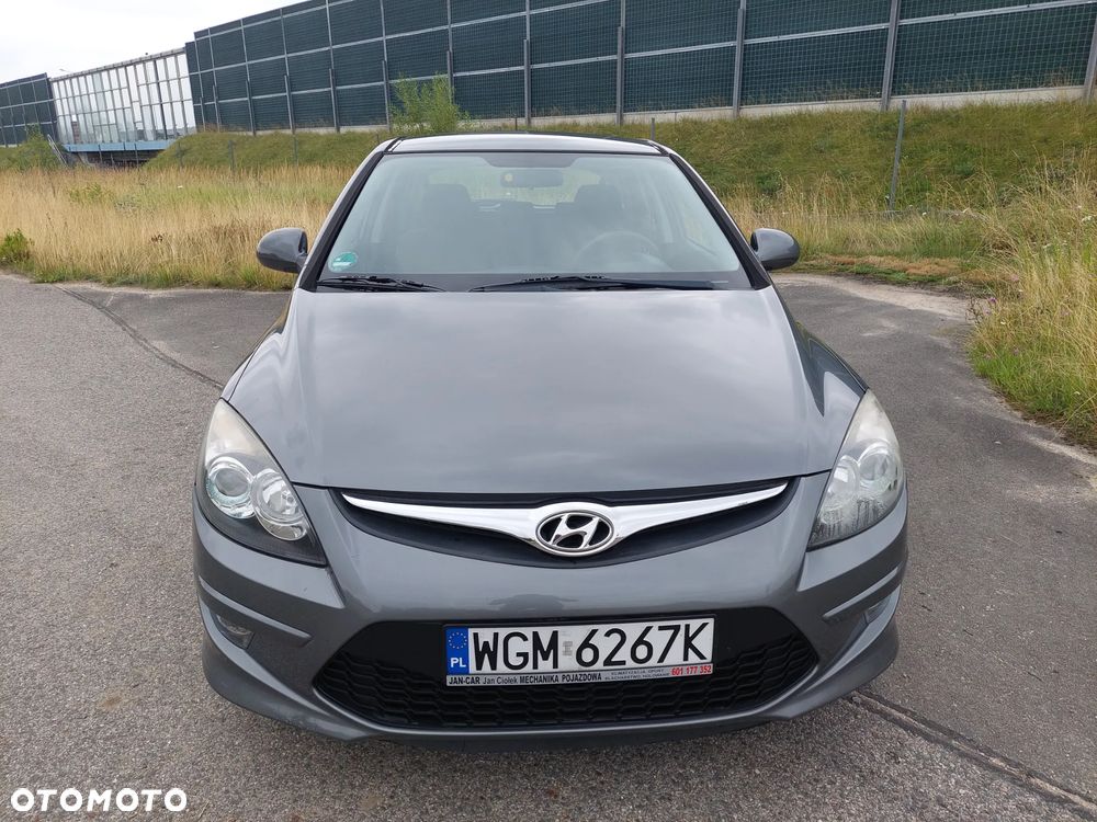 Hyundai i30 1.4 Base + - 2