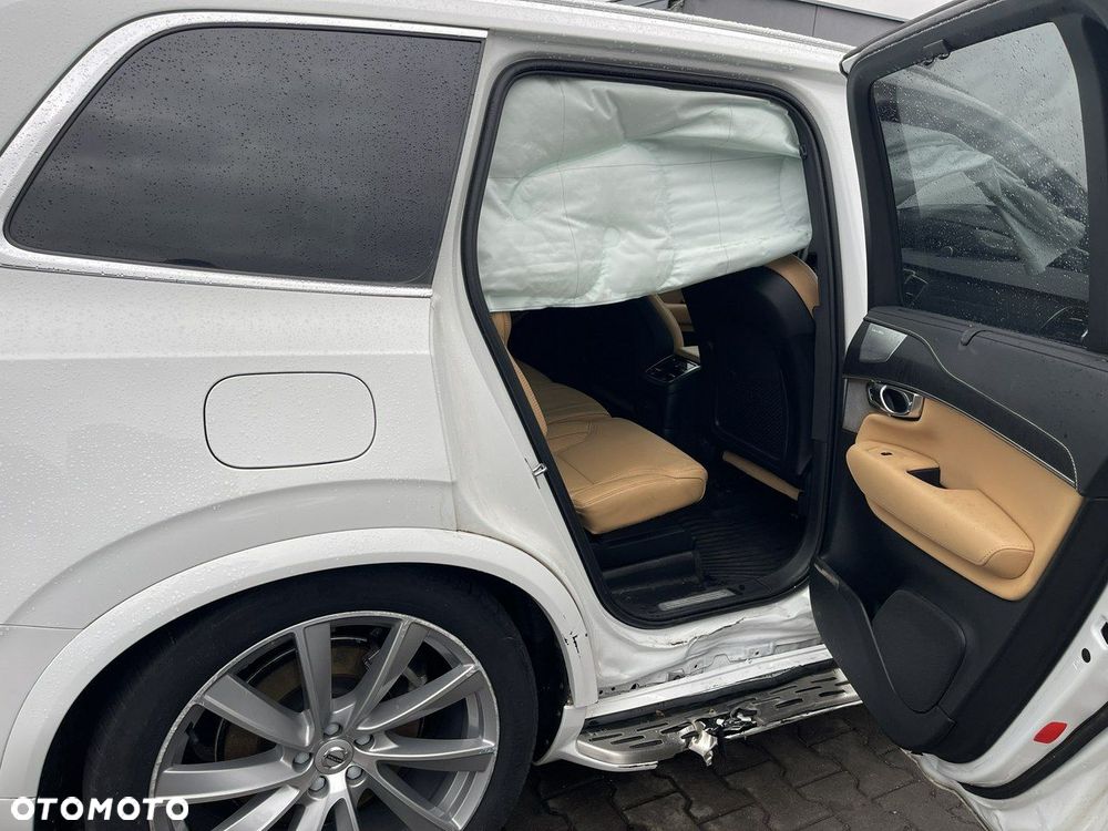 Volvo XC 90 T8 AWD Recharge Geartronic Inscription - 6
