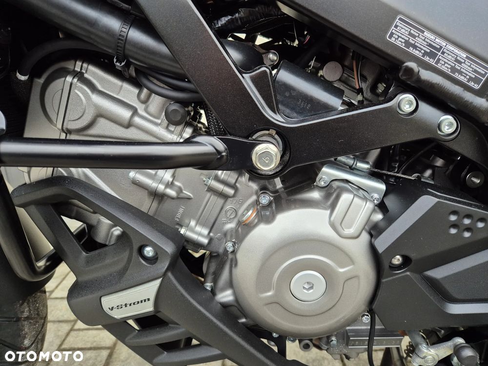 Suzuki V-STROM - 20