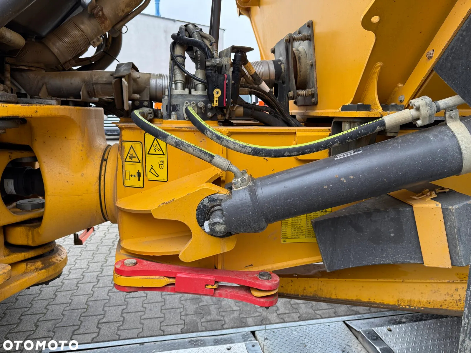 Volvo A25G 6x6 WOZIDŁO - 26