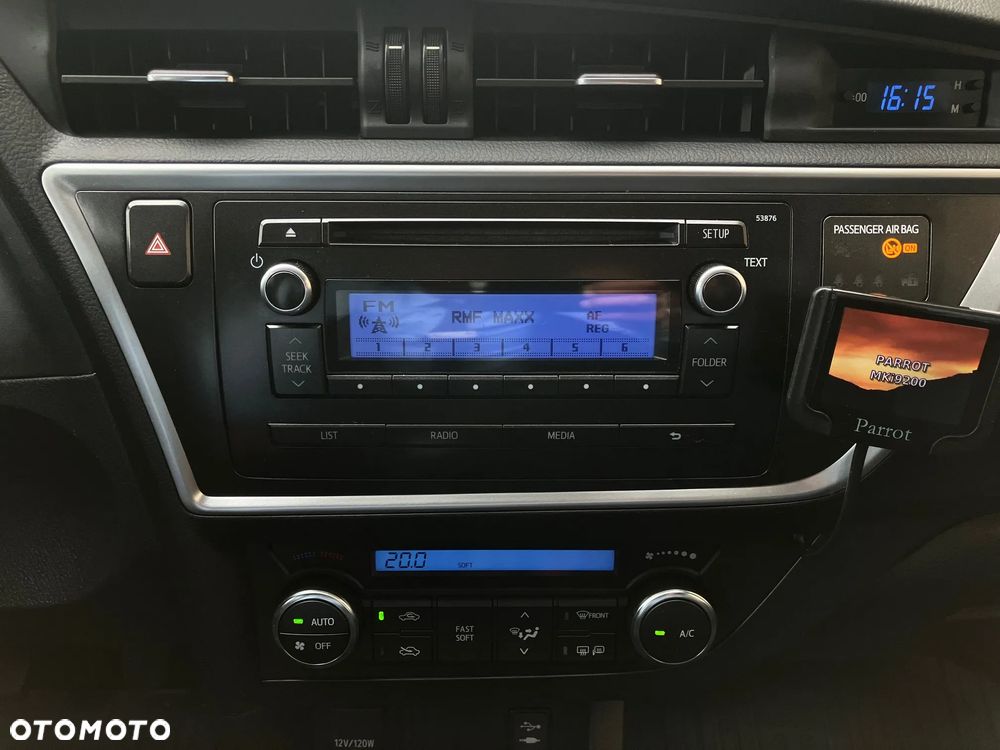 Toyota Auris 1.6 Active - 21