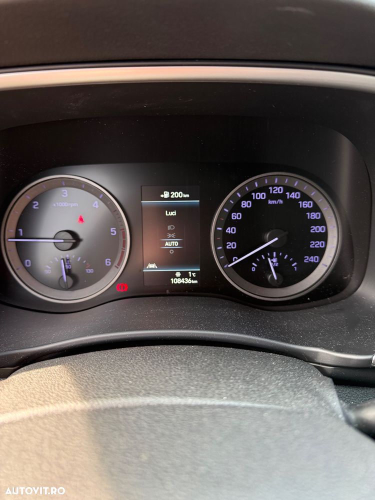 Hyundai Tucson 2.0 CRDI 4WD 6MT Premium - 22