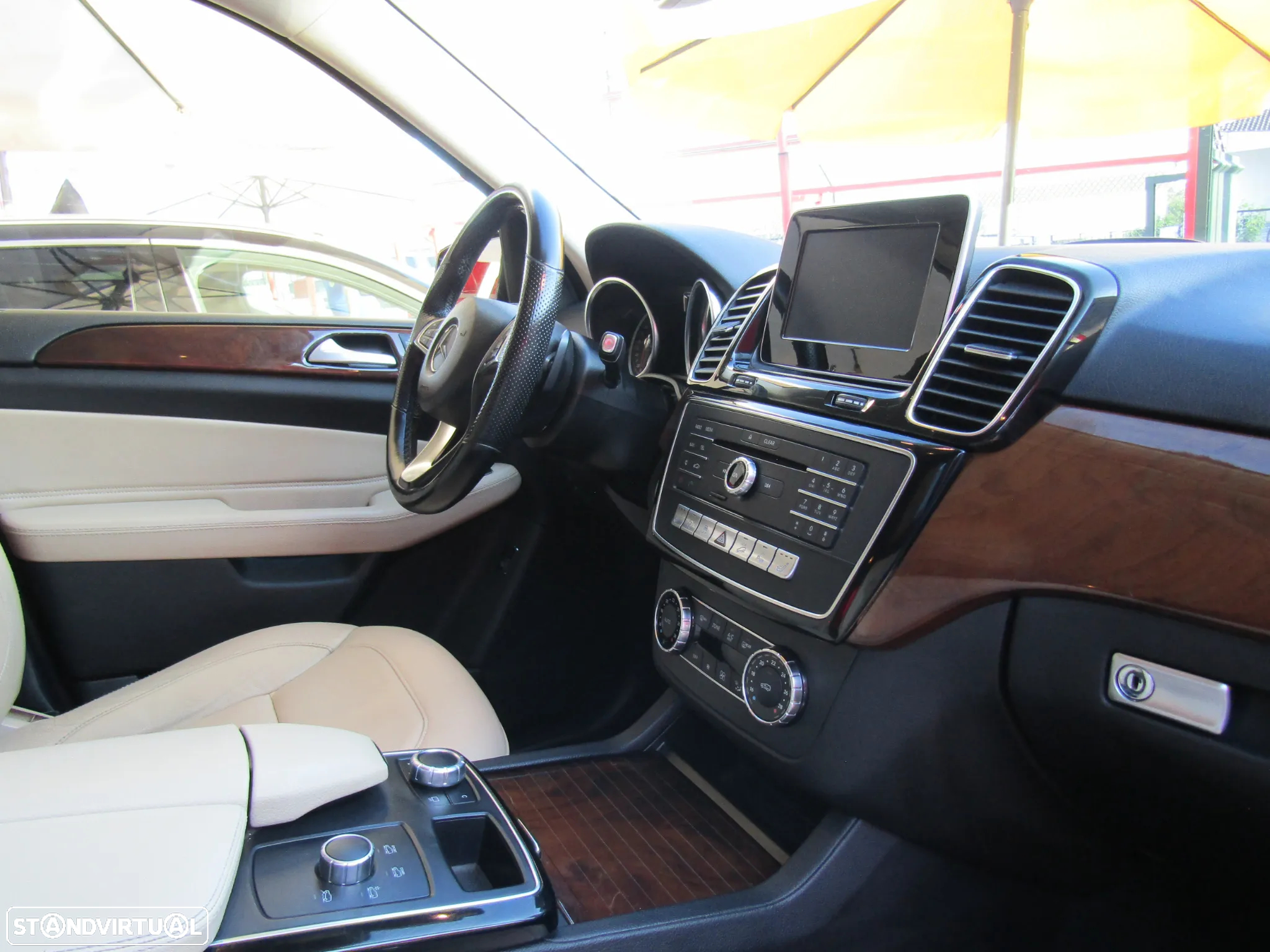 Mercedes-Benz GLE 250 d 4-Matic - 10