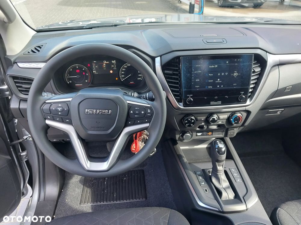 Isuzu D-Max 1.9 DC LSX - 8