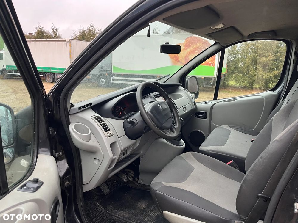 Renault Trafic Long - 8