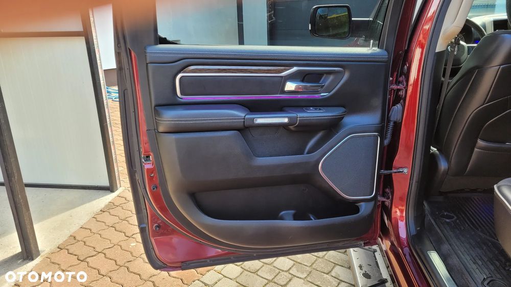 RAM 1500 Crew Cab Laramie - 16
