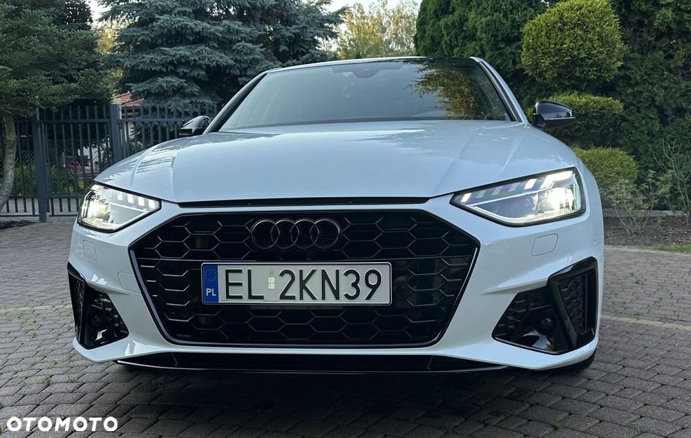 Audi A4 Limousine - 1