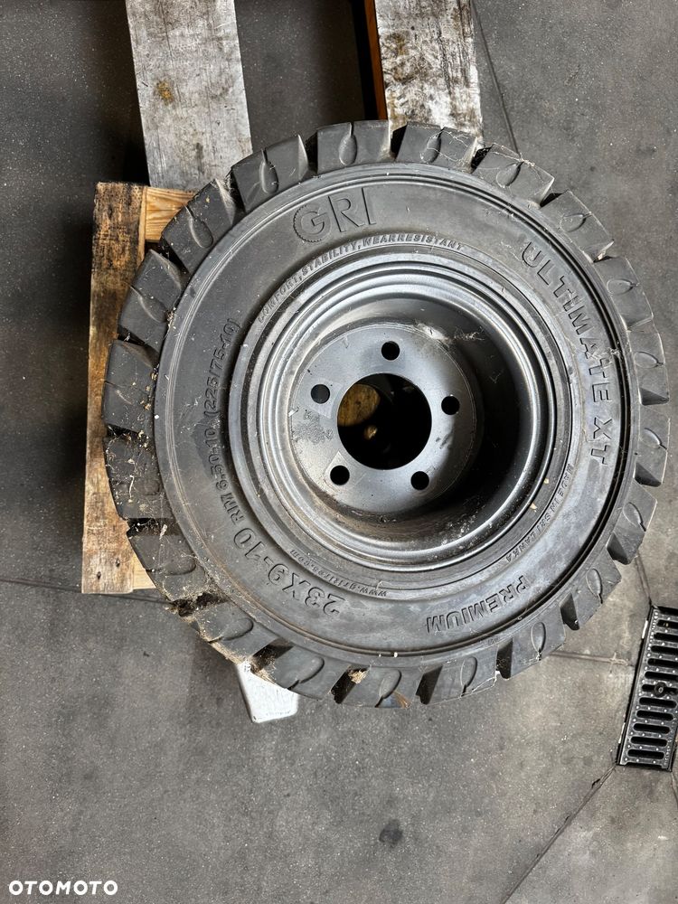 Koło wózka widłowego Linde GRI Ultimate XT Premium 23x9-10