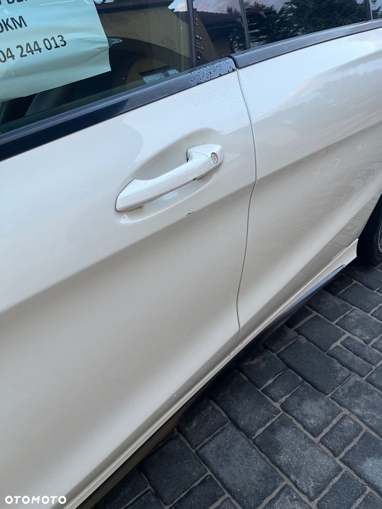 Mercedes-Benz CLA 250 4-Matic - 5