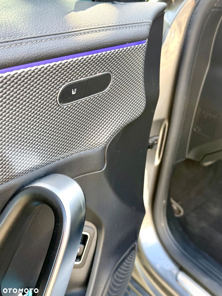 Mercedes-Benz CLA - 9