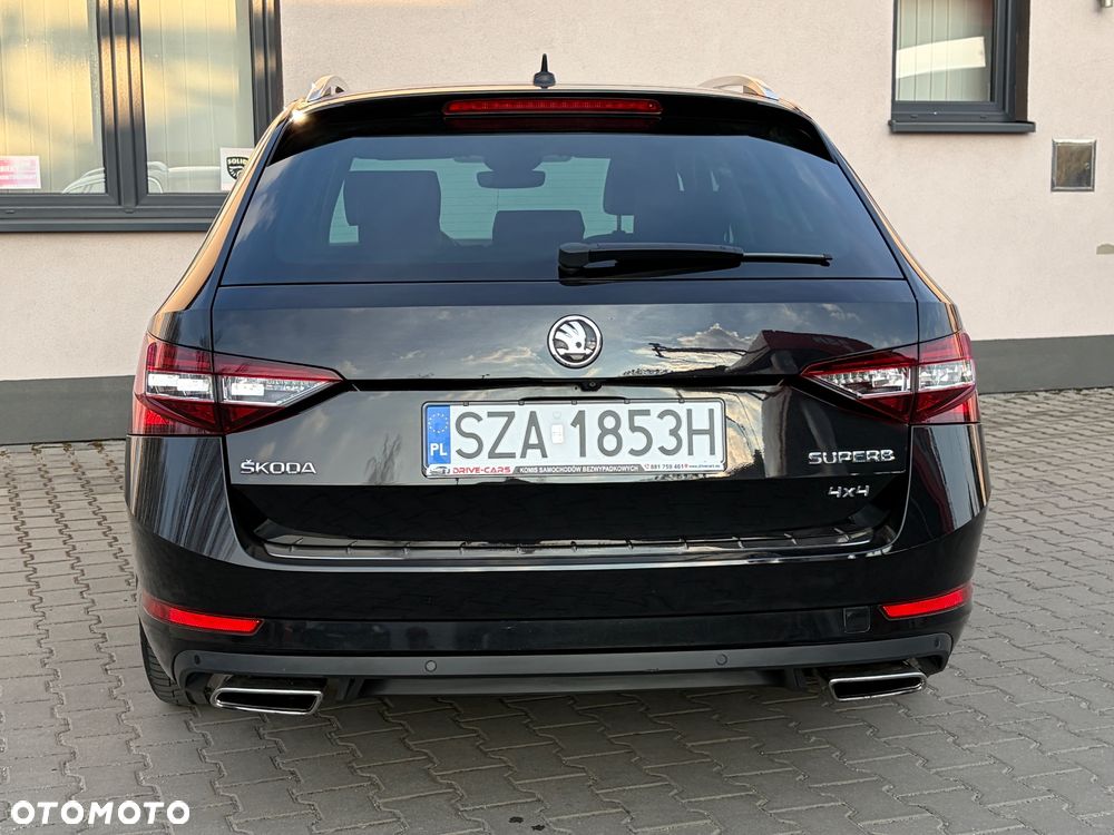 Skoda Superb 2.0 TSI 4x4 DSG L&K - 34
