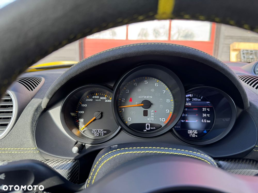 Porsche 718 Cayman - 3