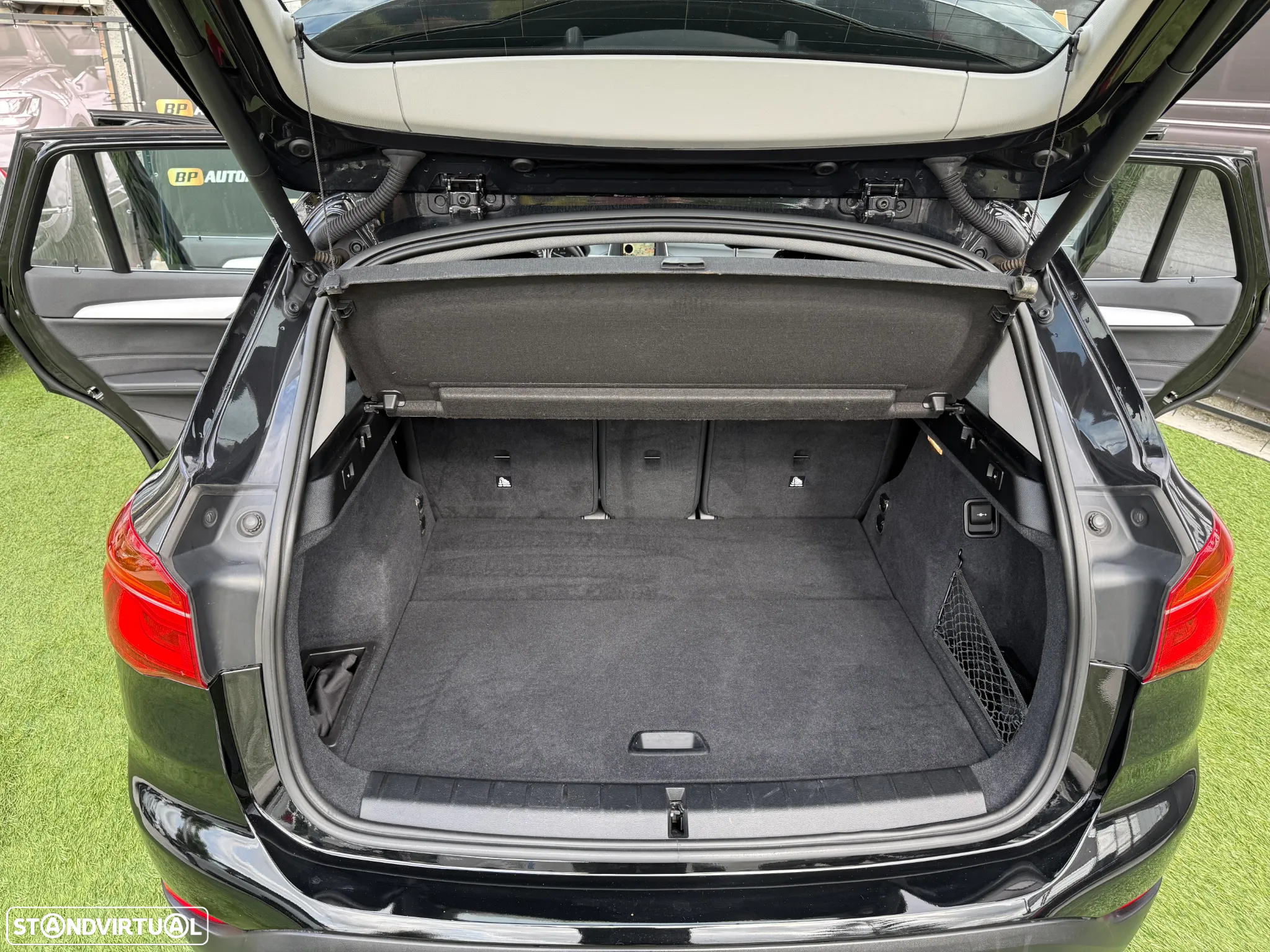 BMW X1 18 d sDrive Auto Pack M - 49