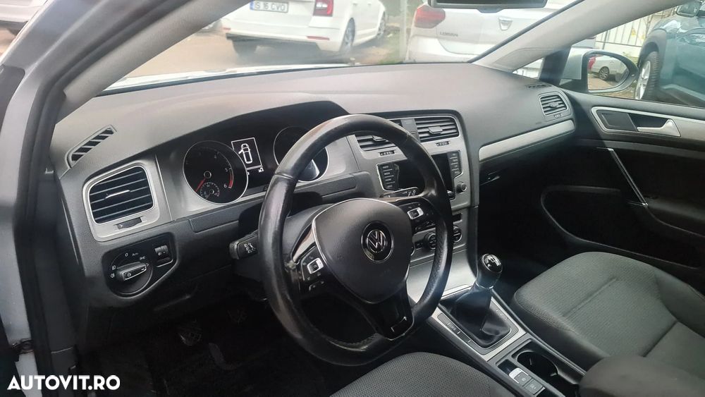 Volkswagen Golf 1.6 TDI BlueMotion Technology Comfortline - 5