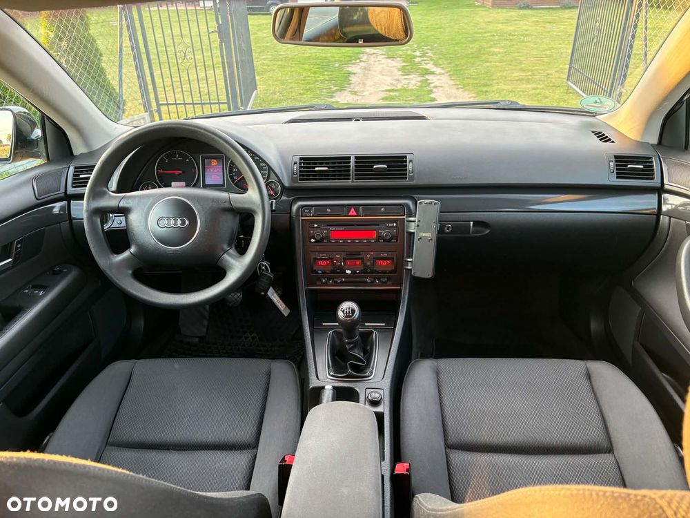 Audi A4 Avant - 9