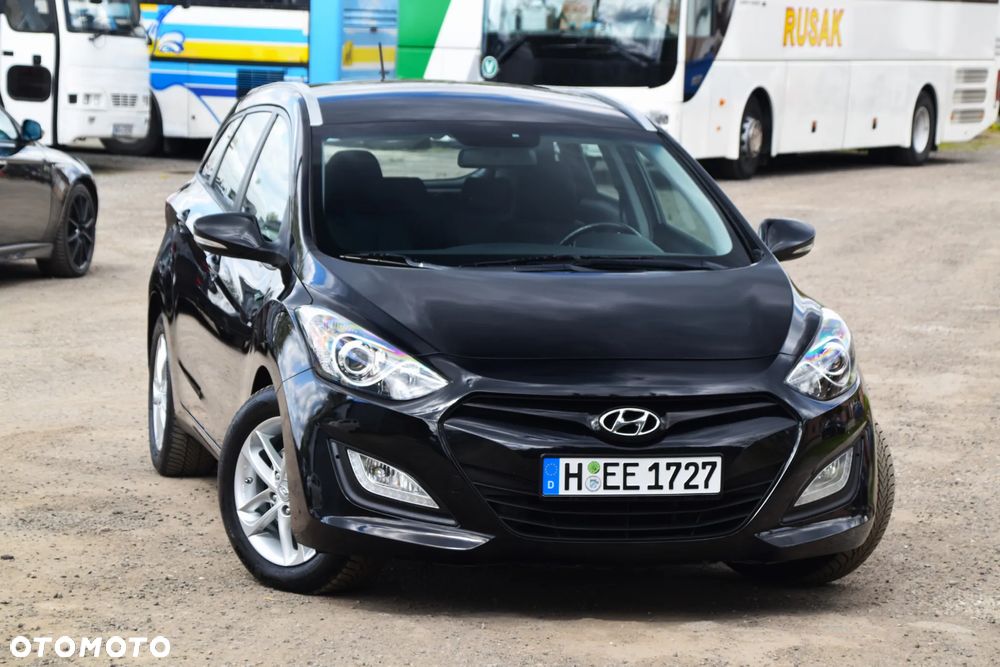 Hyundai i30 blue 1.6 CRDi Trend - 28