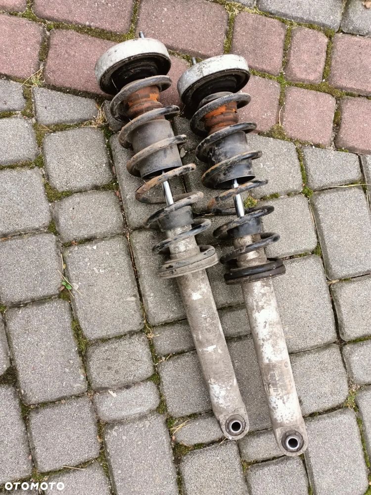 Amortyzator amortyzatory tył tylne BMW E60 lewy prawy 6766605