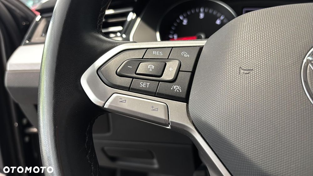 Volkswagen Passat 2.0 TDI EVO Business DSG - 24