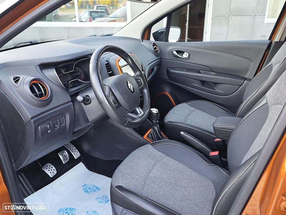 Renault Captur 1.5 dCi Exclusive XMOD - 14